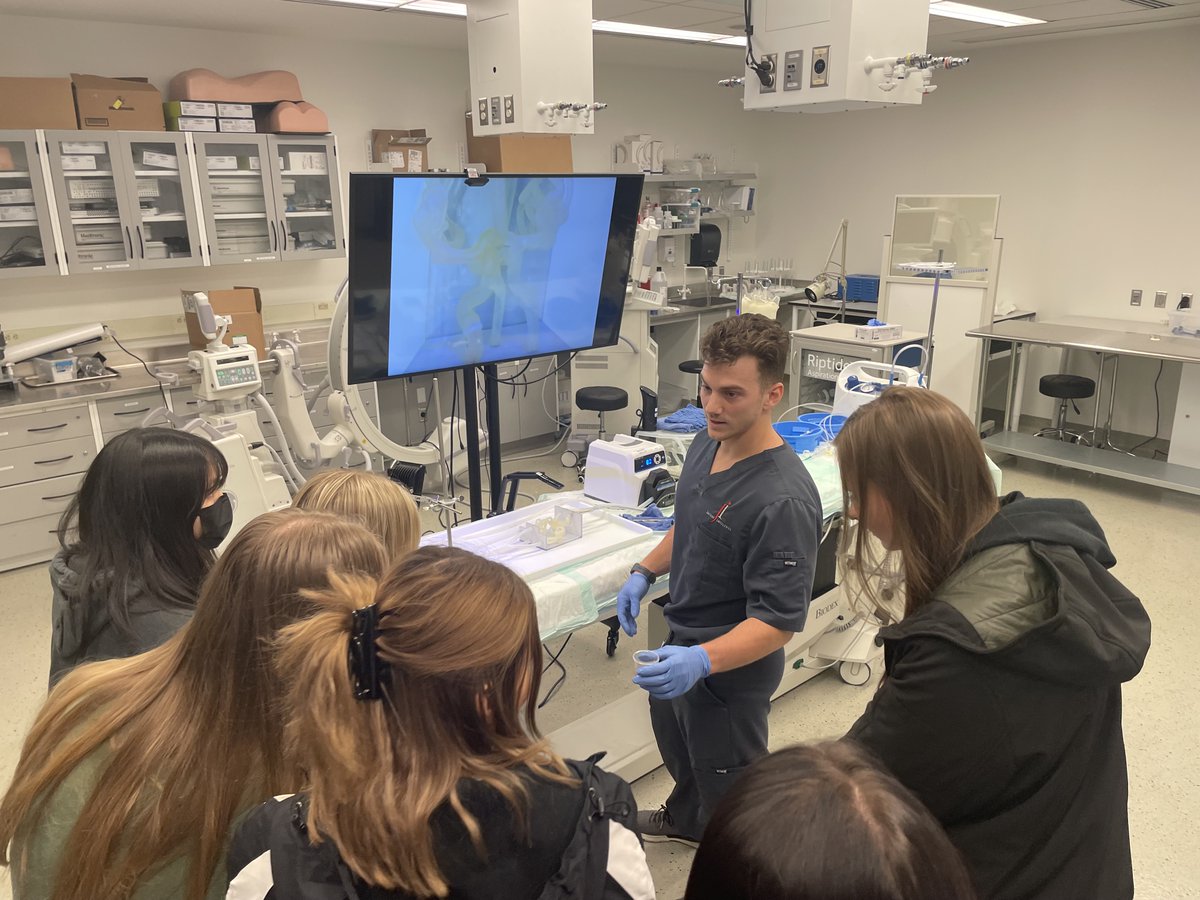 JacobsInstitute's tweet photo. The past two Fridays we hosted some brilliant & engaging high school students for our #BrainBootCamp!
Thanks to administration and students at @SJCI & Pioneer Central High School!
#buffalony #innovation #buffalo #innovationcenter #collaboration #comeinnovatewithus #STEM https://t.co/DPvus0Ebcv