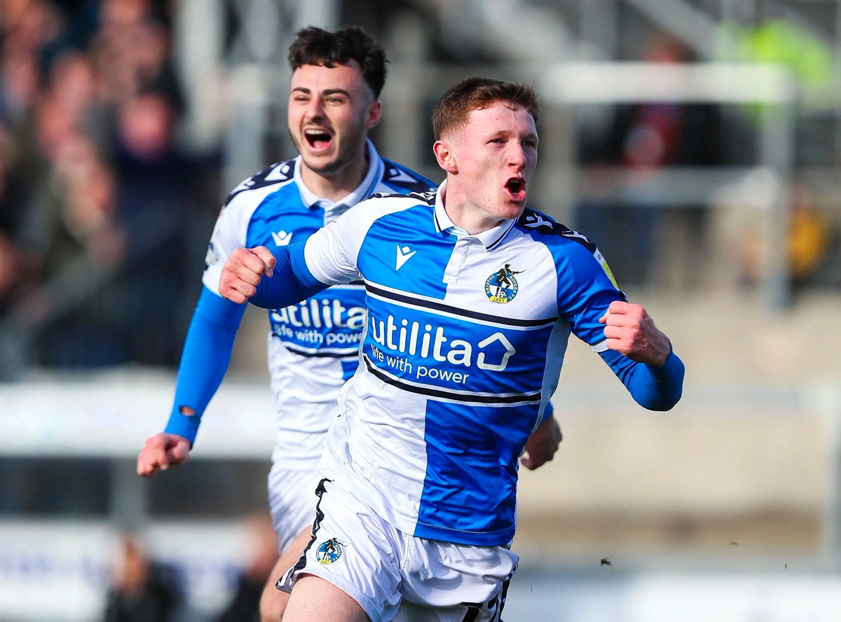 Matchday365's tweet photo. Bristol Rovers had to win 7-0 on the final day to finish Top 3 and earn automatic promotion.

They won 7-0.

Joey Barton Magic 🪄 https://t.co/qzDbgcBrgO