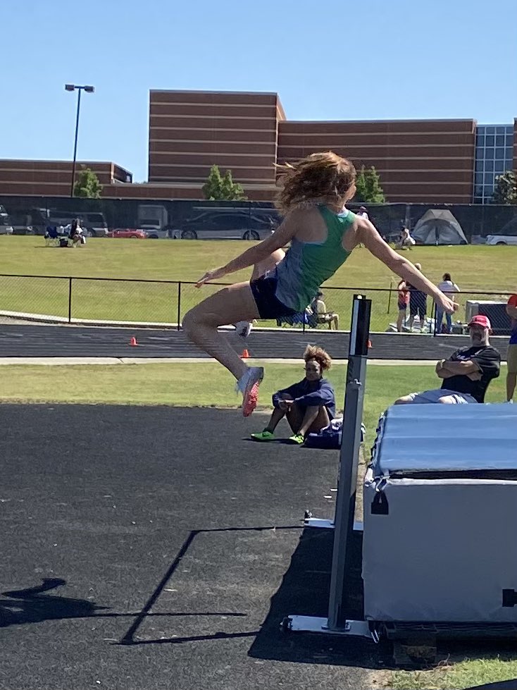 Roswell Track & Field tweet media