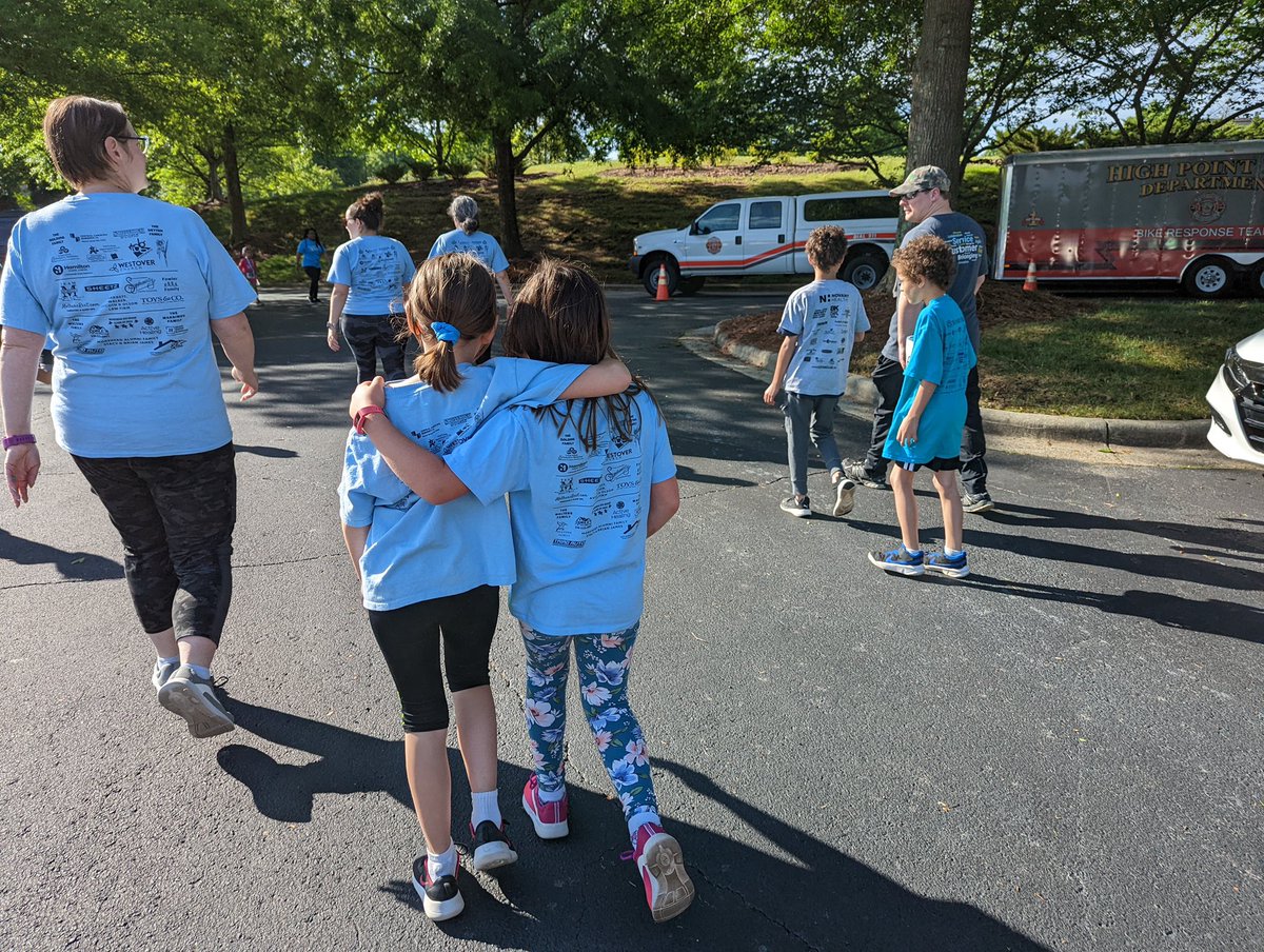 A GREAT way to start a STAR morning! <a href="/KidsRunGOFAR/">GO FAR</a> hosted a beautiful and fun event for our young runners and their families! <a href="/MESdanceco/">Morehead Elem Dance</a> <a href="/vFowlerRocks10/">Vicky Schrock Fowler</a> <a href="/judyfowler/">Judy A. Fowler, Ph.D.</a> <a href="/GaryKight/">Gary Kight</a> <a href="/GCSchoolsNC/">Guilford Co. Schools</a> Thanks for organizing our school Mr. Kight!