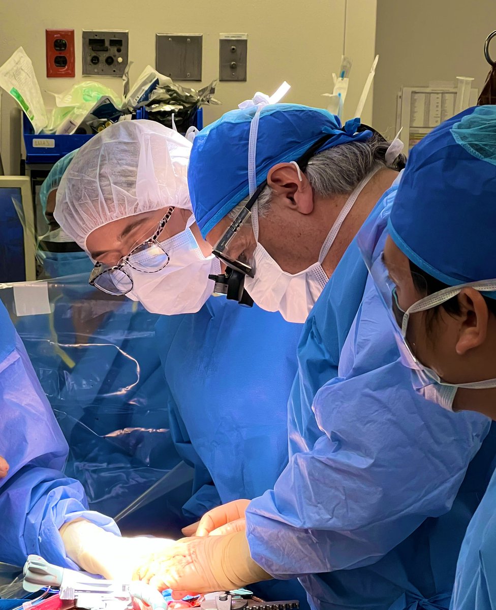 Few things more admirable about an attending physician in this stage of my training than their willingness to teach .. such a privilege to spend my first 3-weeks of clinical rotations on the  cardiothoracic surg service🫀
