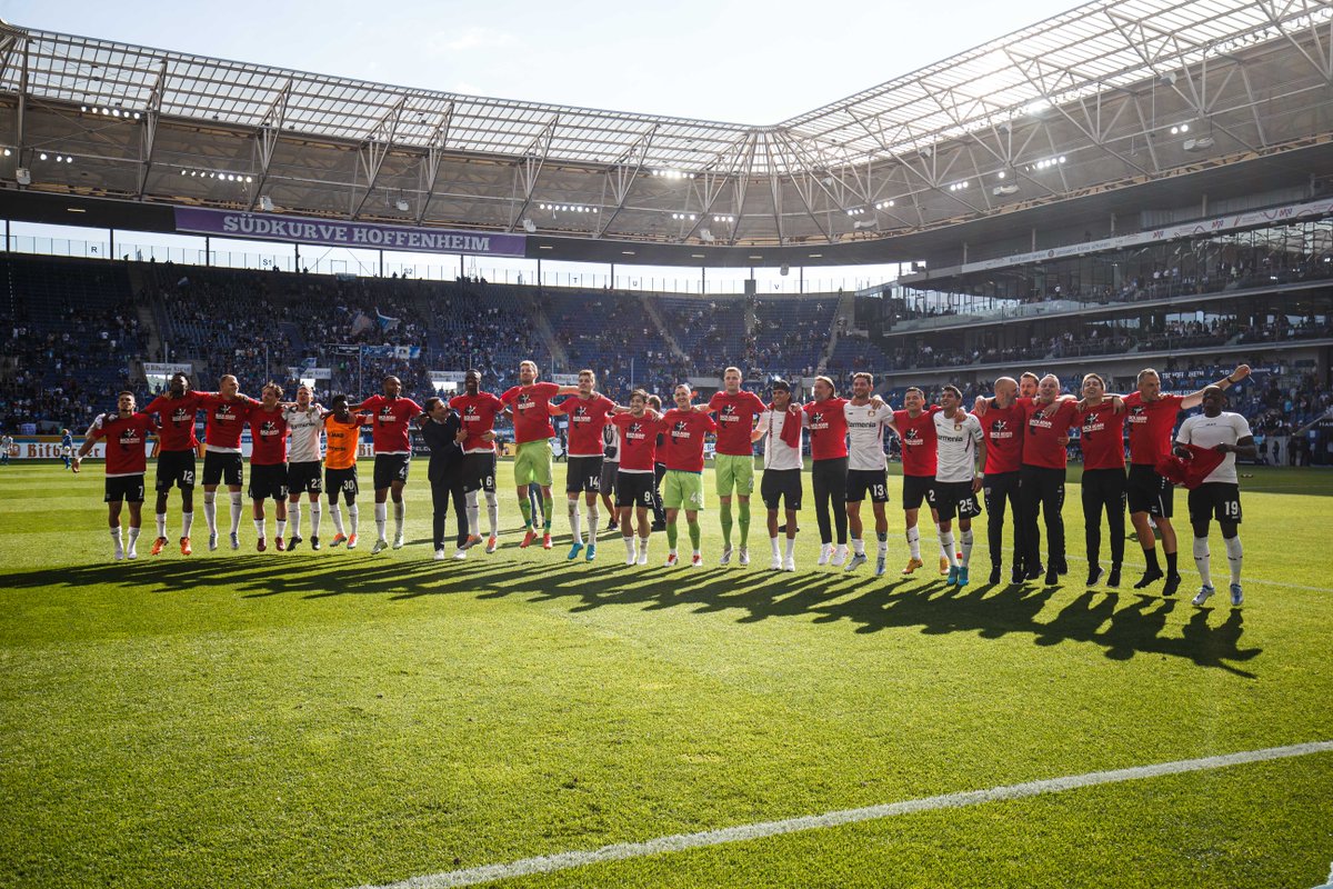 bayer04fussball's tweet photo. Schalalala, oh Bayer Leverkusen! 
Schalalala, oh Bayer Leverkusen! 
Schalalala, oh Bayer Leverkusen! 

#BayerinderChampionsLeague https://t.co/2hRHhUDN1Y