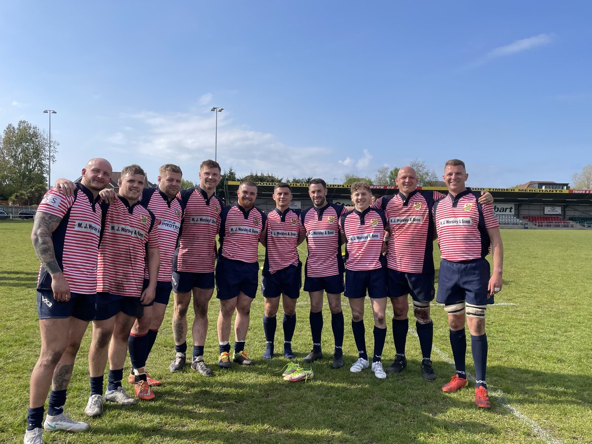 MortgageSusanne's tweet photo. ⁦@lancashirerugby⁩ ⁦⁦⁦@fylderugby⁩  boys plus Bobby 🌹 https://t.co/tWO7ugMmUp