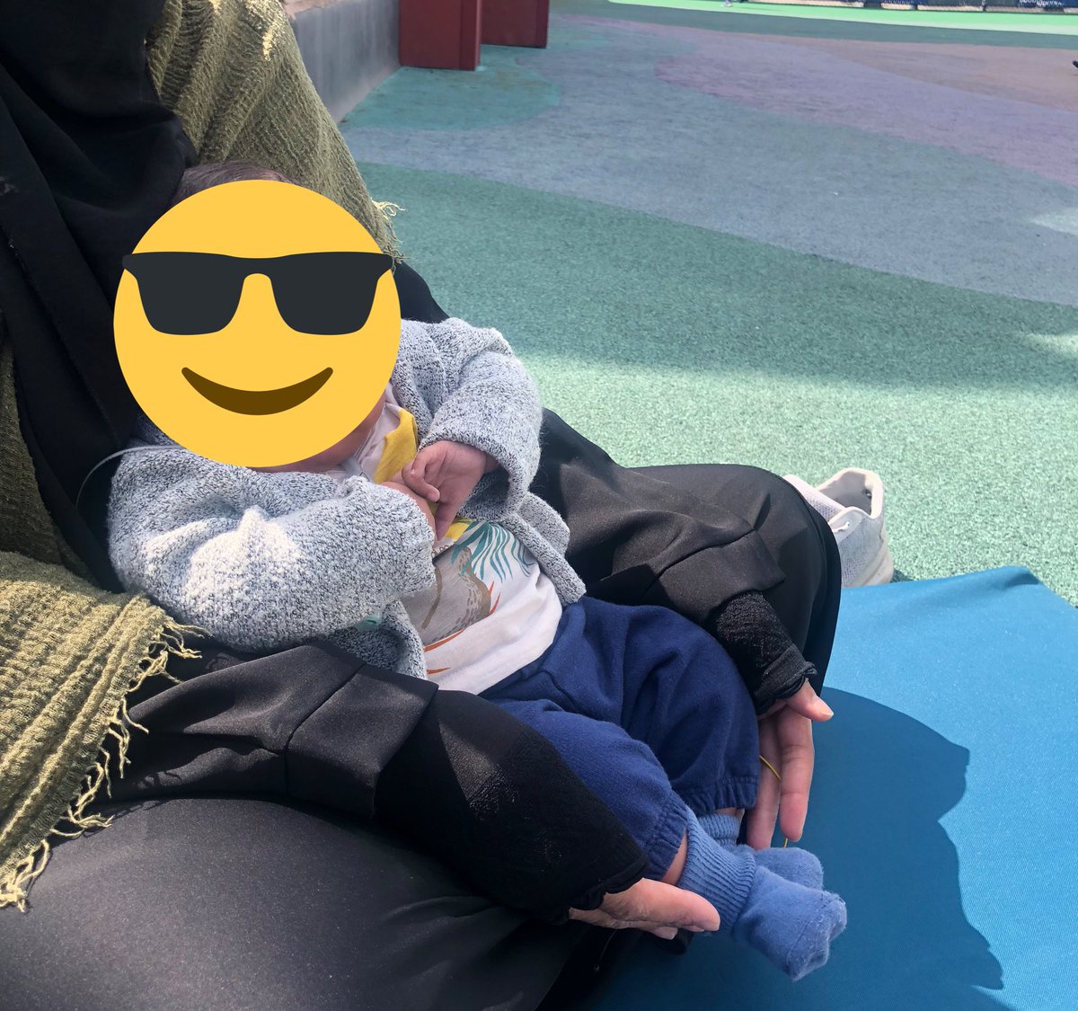 PlayUhl's tweet photo. With a lot of equipment and hard work from our fabulous nurses a truly amazing time for this family today… ☀️ This little ones first experience of the outside &amp; he loved it!! 😃  @LeicChildHosp @Ward12UHL @ChildrensLeics @Annaduke16 @evelyn41991870 https://t.co/zWmcSwL3n7