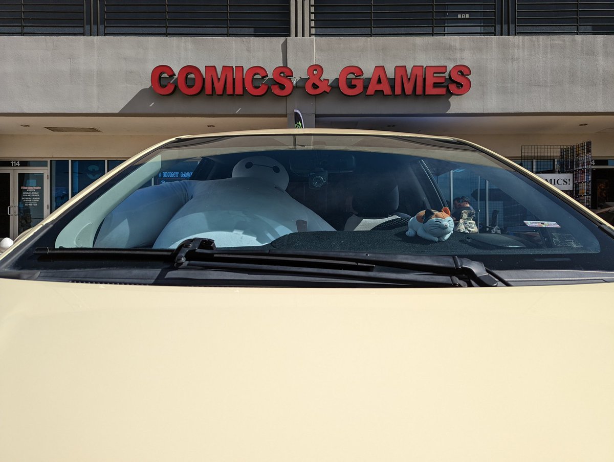 ColoradoBaymax's tweet photo. Free Comic Book Day at I Want More Comics! #FreeComicBookDay #freecomicbookday2022 #fcbd #FCBD2022 https://t.co/2uhFfsQ7BU