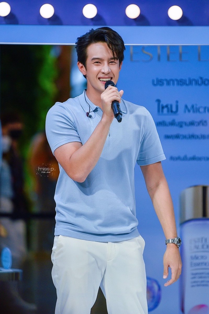 misspforjma's tweet photo. 220505 Estée Lauder Micro Essence Treatment event at Siam Paragon 

รับพลังบวกกันไปเยอะๆนะ 🥰

#jamesma
#เจมส์มาร์ https://t.co/UsB5fSqOh4