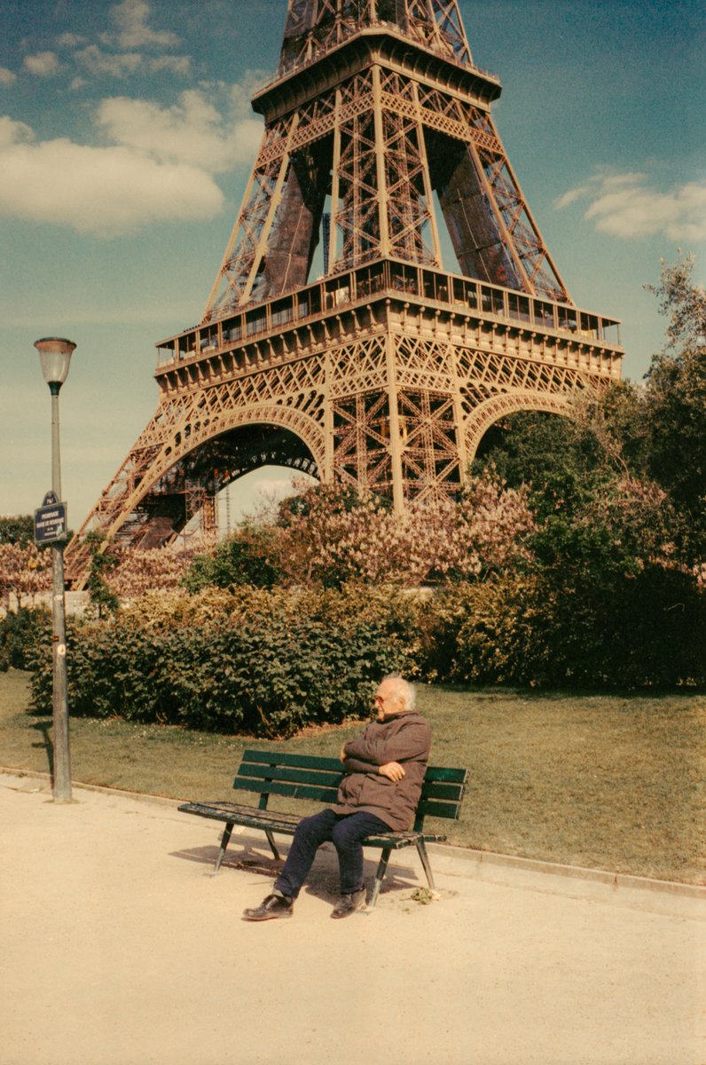 lightistic's tweet image. Paris on film 🎞