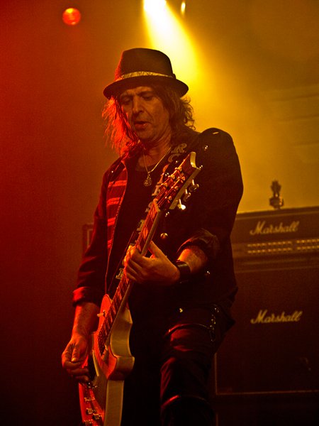 Happy Birthday Phil Campbell.

Motorhead.    