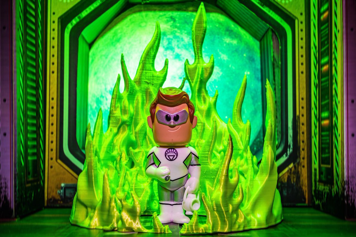 LandOfHov's tweet photo. Happy #FunkoSodaSaturday everybody! Have a great weekend! 

#funkosoda #funkosodachase #greenlantern #whitelantern #greenlanterncorps #whitelanterncorps #extreme_sets #extremesets #haljordan #3dprinting #greenflames #dccomics  #funko #funkopop #originalfunko https://t.co/wdUPKP0ebm