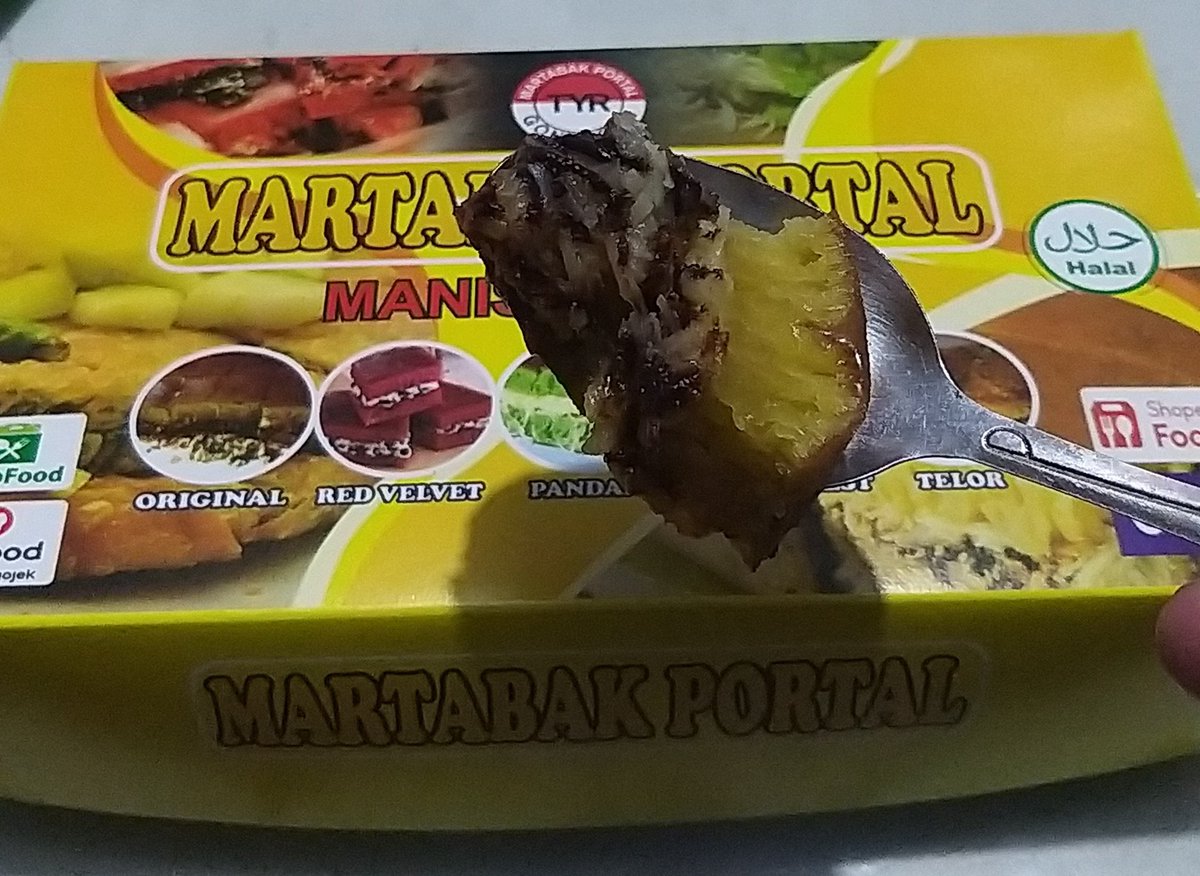 senorjoey's tweet photo. @VindyLee Cici idola, makan martabak keju-coklat pakai sendok apakah sudah bisa dipakaikan hashtag #anggunly? βΊ https://t.co/QvcaXbZyq1