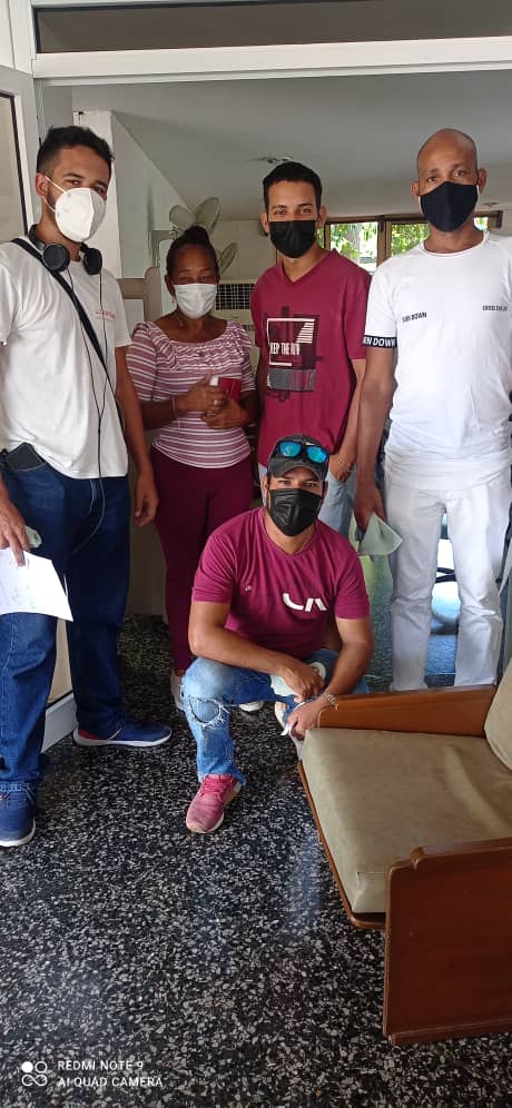 CombiomedC's tweet photo. ¡Las imágenes hablan por sí solas!

🩸Desde muy temprano en la mañana, los trabajadores de @CombiomedC presentes en las donaciones de sangre para contribuir a preservar vidas.

Eso es Cuba, ¡fraternidad, paz y amor!❤
#HotelSaratoga 
#FuerzaCuba https://t.co/0iRaEndlyI