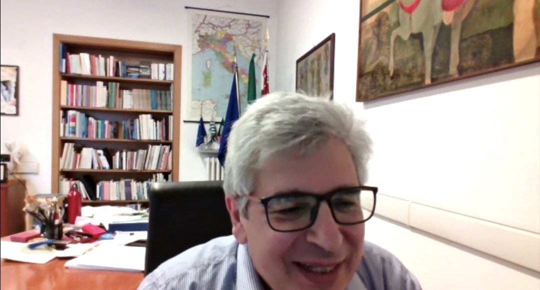 FilcaCisl's tweet photo. Il segretario generale Enzo Pelle è intervenuto all'iniziativa della Filca #Basilicata sul tema "#Lavoro, #edilizia, #legalità, #sicurezza - Il lavoro non ha prezzo". https://t.co/1nJyBhoAdy