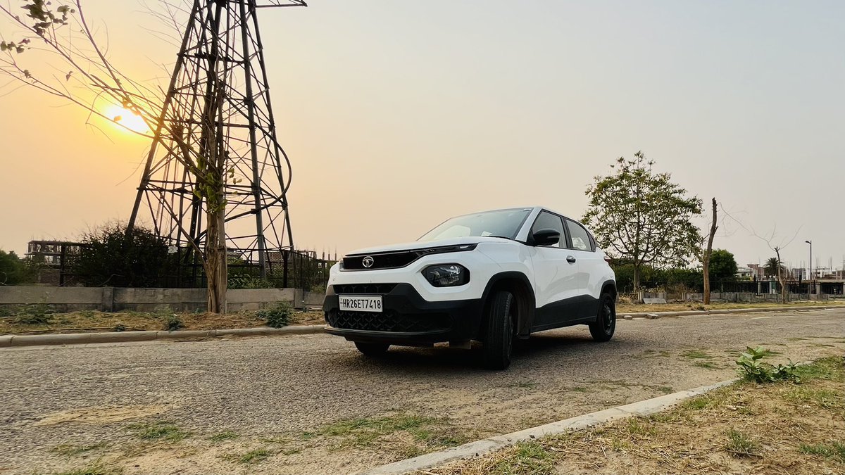 BharatFalswal's tweet photo. India’s Cheapest &amp; Safest Car : TATA PUNCH 🇮🇳 @TataMotors_Cars @TataMotors @IndianCarsForum @suvowners @autowheelsind @GlobalNCAP 
#tata #TATAPUNCH #punch #Tatamotors #SUV #suvlife #imaroadtripper #motorheadbharat https://t.co/0SQSZ73PRf