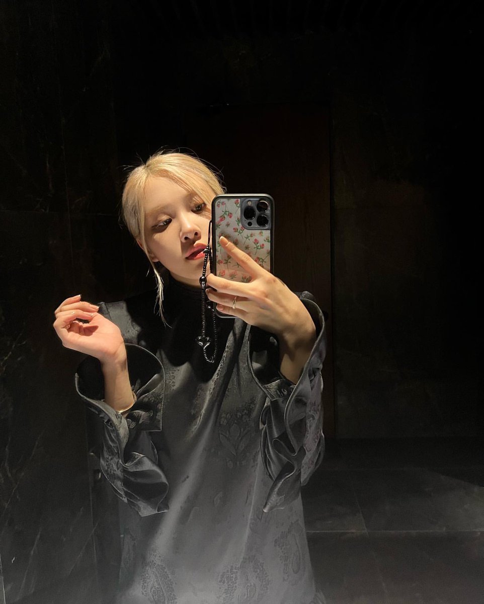 rubykumaof's tweet photo. DECADE JOURNEY WITH ROSÉ
#TenYearsWithROSÉ https://t.co/Nbb0eeOi23
