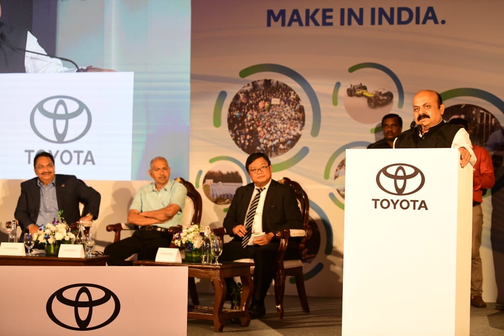 BSBommai's tweet photo. Happy to announce that we have signed an MOU with the Toyota Group of Companies. The company will invest  Rs.4800 Crores in Karnataka. We are committed to bring about unprecedented growth &amp; development in the state. This MOU is another milestone in the same direction. https://t.co/wCBKPInngn