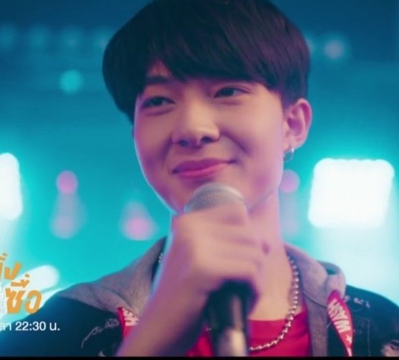 zeelvsnunu's tweet photo. parte de la letra de la canción que canto kirin dice;

"Me seguiras amando? ¿Aún puedes amarme si no soy tan bueno como crees? ¿Soy la persona adecuada para ti? Ámame con tu verdadero corazón por favor"

ME VOY A MATAR 😭
 #CutiePieEP11 https://t.co/I7Jus2EBIu