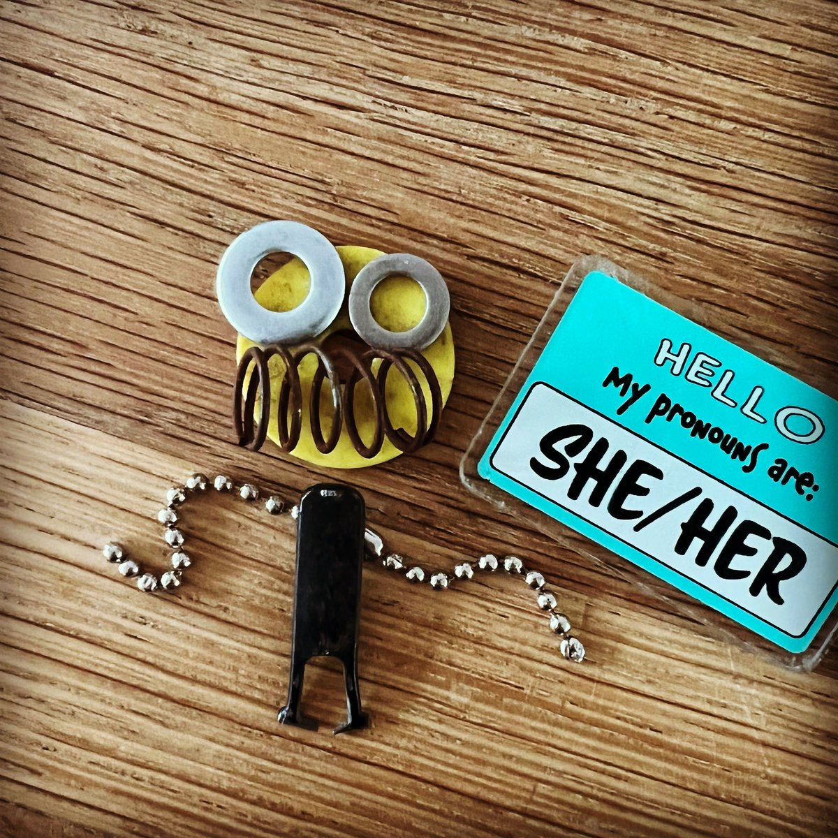 claire_ohl's tweet photo. #thingsifindwhilewalking #streetcombing #dresden #creativity https://t.co/I3I5EiBQ19