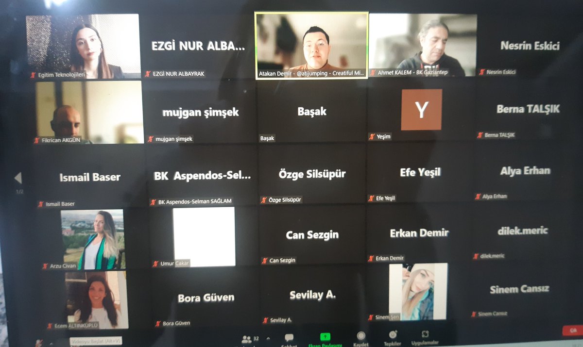 ENYALBAYRAK1's tweet photo. 📢 Bahçeşehir Kolejinin katkılarıyla EduTech People Meet-Up Buluşmalarının 13’ncüsü Creatiful Minds Şirket Kurucusu Atakan Demir’e "NFT "hakkında verdiği bilgiler için teşekkür ederiz.
@AtlihanMumtaz
@ismailK08300410
@nazan_dagdemir
@burgencay
#EduTechPeople https://t.co/BTtZYo7cnD