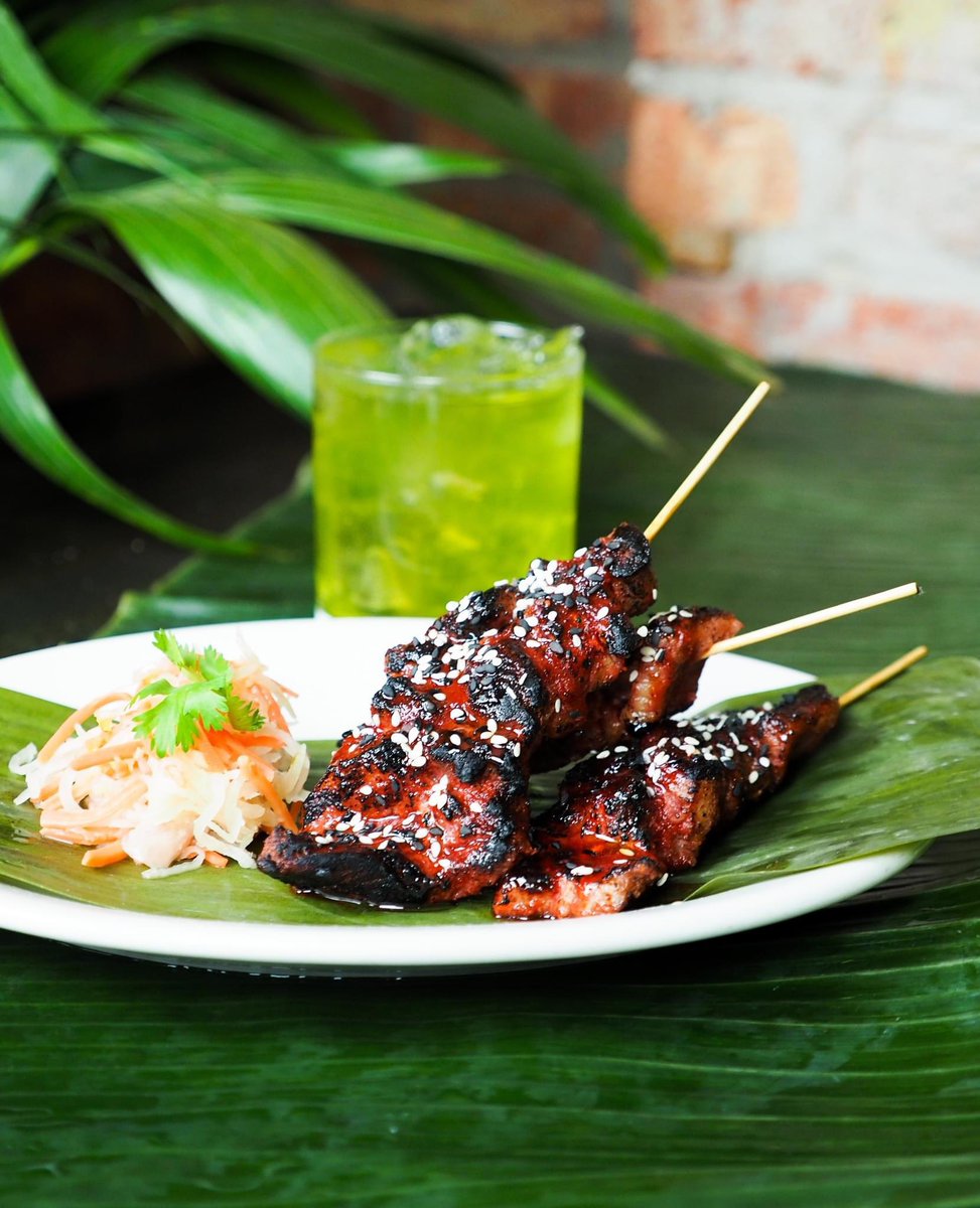 Homestead_Chi's tweet image. Have you seen our new menu? What dish are you looking forward to trying this season? 

📸Tocino (Sticky Pork) - sakura pork belly, sesame, atchara
(pickled papaya), cilantro