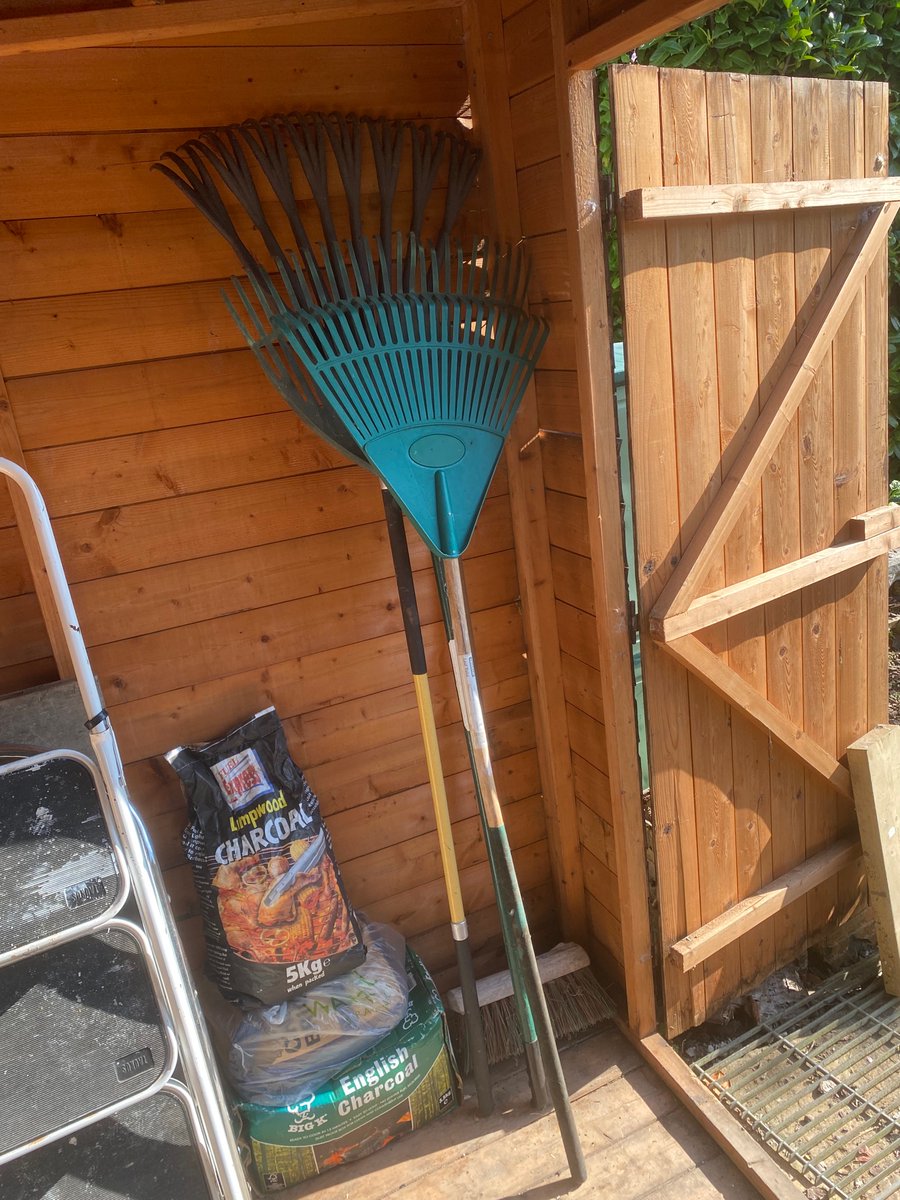 cathy_paget's tweet photo. Been clearing out our shed today
I’m pleased to report that if there are any gardening emergencies that require raking we are well prepared
#HeDoesn’tThrowAnythingAway
#JustInCase https://t.co/8fnZdy4qI3
