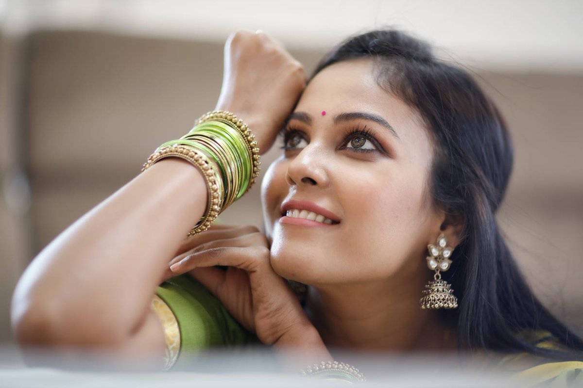 rakesh_ram33's tweet photo. The Beautiful @IamChandini_12 looks elegant in traditional wear  ✨

#ChandiniTamilarasan https://t.co/OfFBTYuiAP