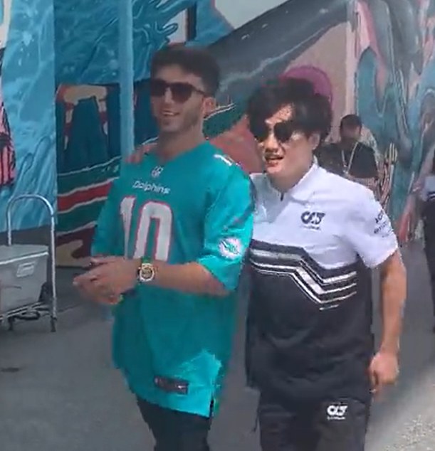 Im_ED__'s tweet photo. f1's power couple today https://t.co/2zBa9t8KUS