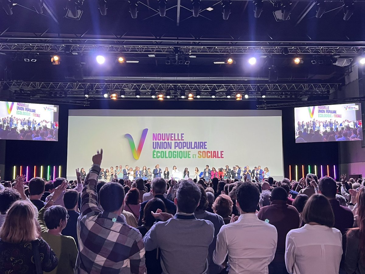 Hier sur le terrain et ce matin en comité de campagne, je n'ai pu être présent à la #ConventionPopulaire, je le regrette vraiment ! Mais j'ai entendu ces discours d'union, de responsabilité et d'espoir. Je suis de tout cœur avec eux et déterminé à gagner la #circo4406 pour NOUS✌️
