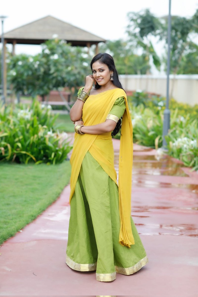 rakesh_ram33's tweet photo. The Beautiful @IamChandini_12 looks elegant in traditional wear  ✨

#ChandiniTamilarasan https://t.co/OfFBTYuiAP