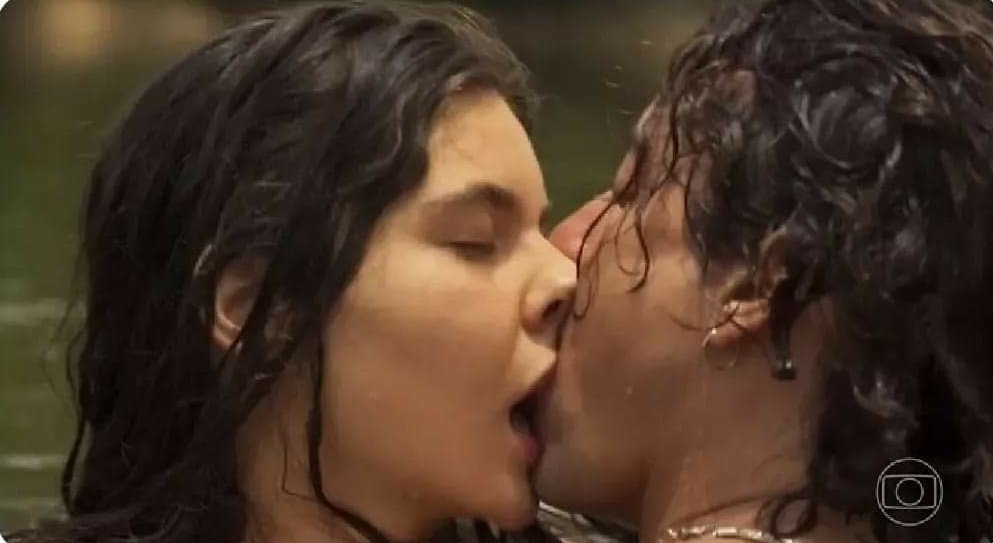 ms_orgulho's tweet photo. O ruim da novela Pantanal é que o Brasil todo vai acha que nós do MS passa o dia inteiro tomando banho de rio e fazendo amor https://t.co/Q46wwegBQC