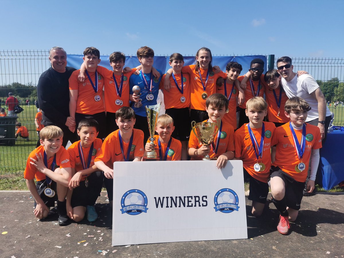 Marshalls13s's tweet photo. Cracking end to our season in @StHRHJFL and thanks to @Staceysavage84 and @afc_knowsley for hosting Cup Final - close game v Berkley Boca with boys winning cup on Pens - also picked up our League trophy having finished season unbeaten - boys made up 🎆🍾🍾 https://t.co/4ucmiQJ6HD