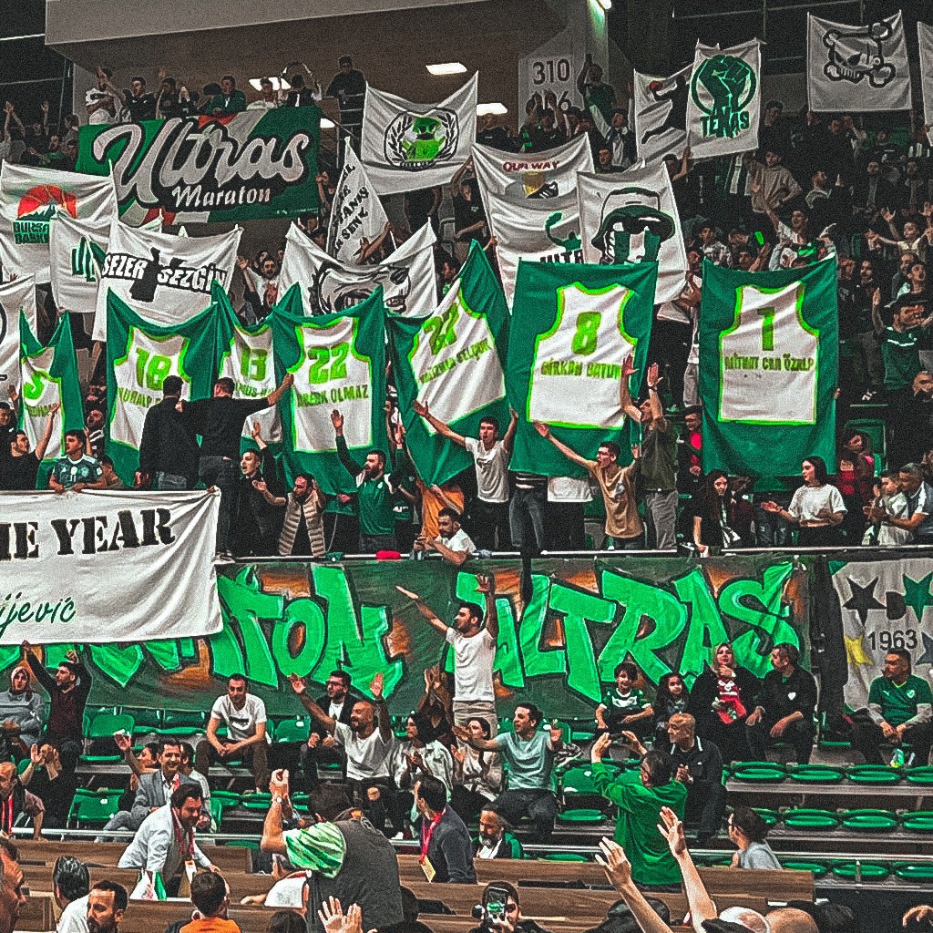ArkaBesliForum's tweet photo. Basketbol |  Bursaspor - Gaziantep Basket   https://t.co/f6QqmkvTEy