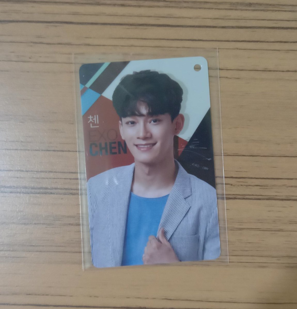 DFTF19920506's tweet photo. 엑소 첸 종대 포카 포토카드 양도

운미포 0.5

하자×
discount×

백현 변백현 도경수 디오 카이 세훈 오세훈 찬열 엑소 수호 시우민 레이 첸 포카 포토카드 엑소포카 엑소양도
EXO 엑소 스타에비뉴 . https://t.co/V08C1uNfn6