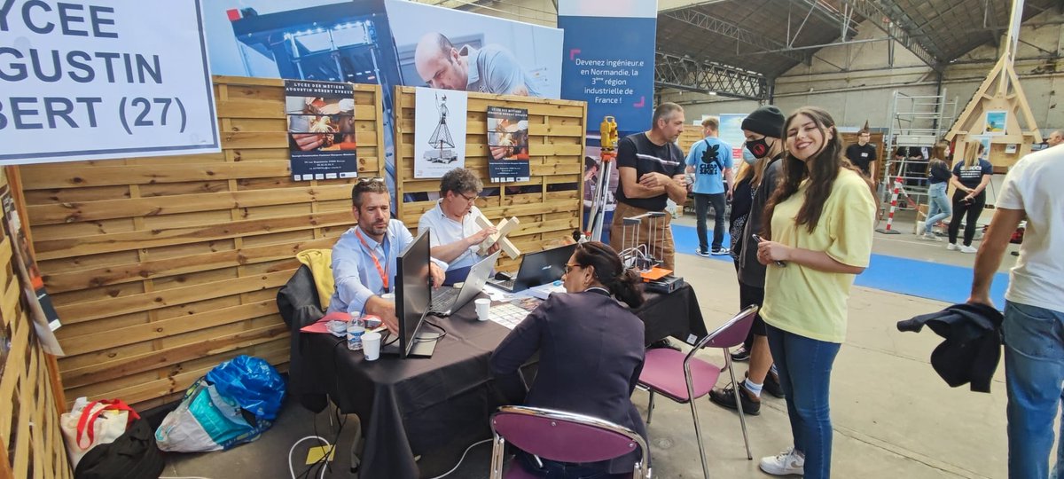 Petit retour en images sur le salon de l'orientation et de l'emploi d'Evreux. Les collègues du lycée <a href="/HebertEvreux/">Lycée Augustin Hébert - Evreux</a> et les élèves ont pu renseigner les familles, faire des démonstrations et repérer de futures recrues. un grand merci à tous pour votre participation.<a href="/epn_27/">Évreux Portes de Normandie</a>