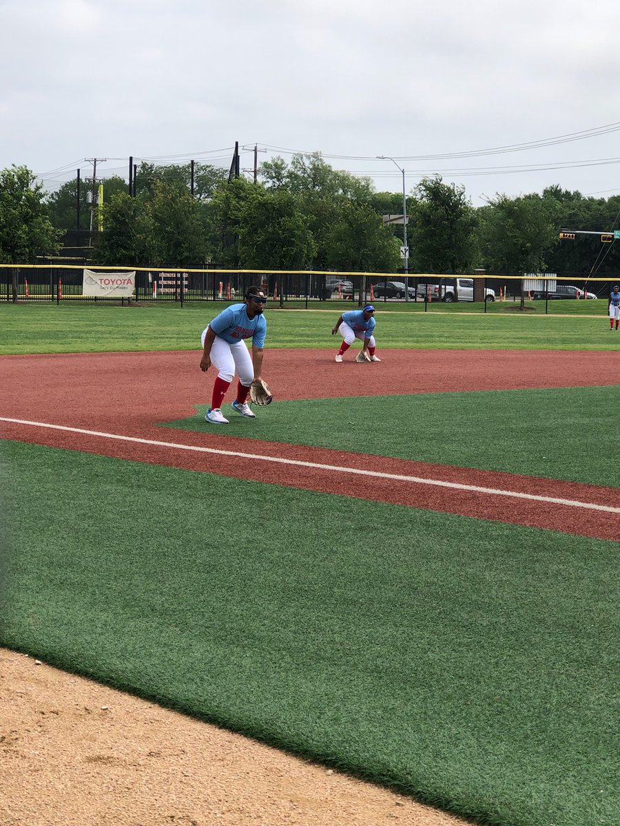 grobX4's tweet photo. @RangersYA opening day for @MLBRBI Woodducks v Panthers #softballlife #rbiseniordivision #8thgrade3B https://t.co/lehjwcfpKZ