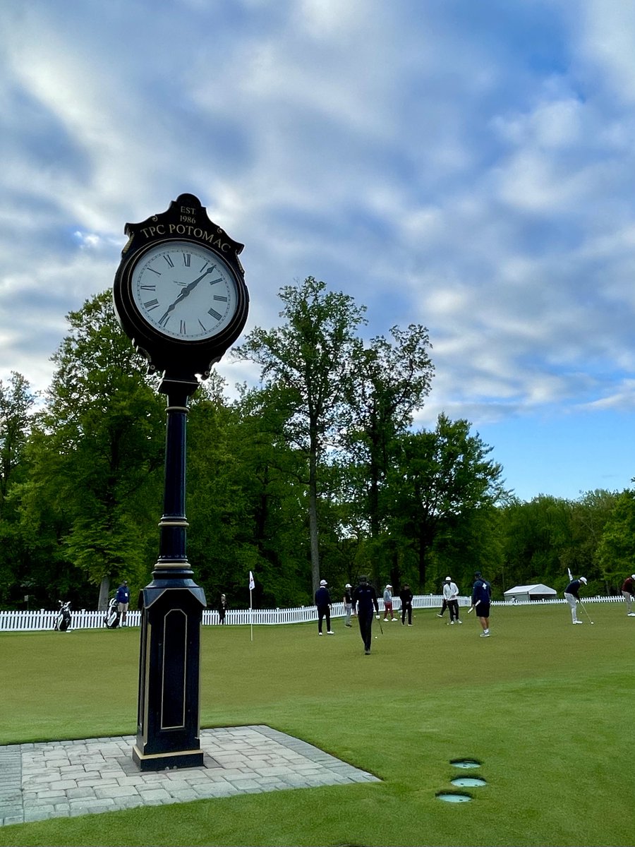 theHealthyGolfr's tweet photo. What time is it?
🕰
Time for #MovingDay at the #WellsFargoChampionship!
🚚
Time to move on up the leaderboard!
↗️
#PGATOUR
#golffitness #golf
#StaminaPro #PatchedUp
#tpcpotomac https://t.co/yss9mYhlZy