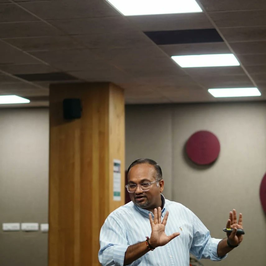 AGsfcu's tweet photo. Equilibrium had a wide range of guest lectures which helped our audience gain intellectual and emotional balance. 
Here's a glance of all the collaborative sessions we had.

#ananta #ananta22 #college #festival #equilibrium #guest #lectures #gsfc #university #technology https://t.co/vMIKQdsnQW