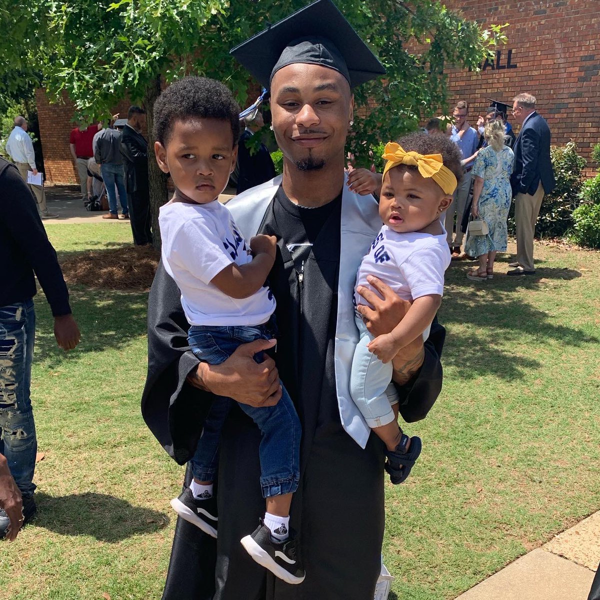 IsaiahJScott1's tweet photo. Thank God🙌🏾Yesterday was the best stat of my career✅I’m so thankful words can’t explain‼️Big Grad ‘22🎓 💪🏾 https://t.co/evjysXvymr