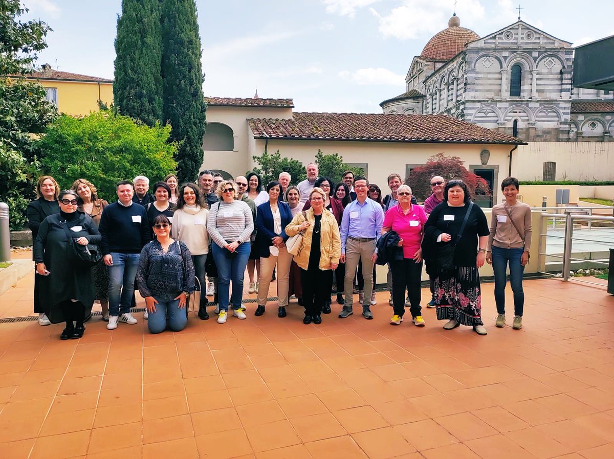 SaraTalarico2's tweet photo. La prima tappa di #BehcetLab si è da poco conclusa con successo. Tante le risorse da portare con se, con la consapevolezza di un nuovo percorso da compiere insieme. #behçet #BehcetClinicPisa #patientempowerment #caregiverempowerment https://t.co/iN3udITc8f