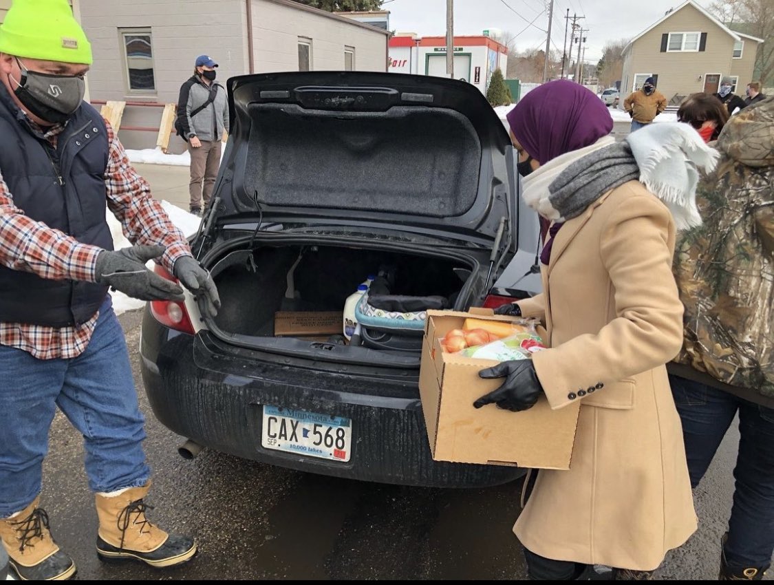 AboutMarathon's tweet photo. @NotoriousDGP @IlhanMN Regardless of her political positions, @Ilhan - @IlhanMN came to Marathon strike of @Teamsters120 Members at SPPR.

We don’t recognize Don Samuels from the strike line 🤷🏼

Remember: @Ilhan, @PeteStauber, @karlabigham and @TeamFranke showed up for strikers others didn’t. https://t.co/yQwvlnOJiN