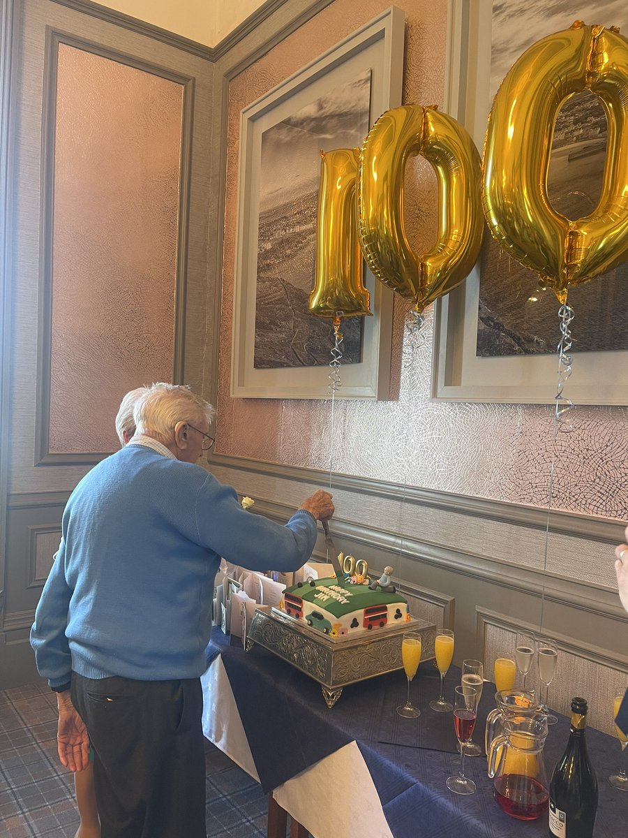 LiviaRomainx's tweet photo. Grandad/Great Grandad turns 100. How lucky are we and what an inspiration 🇮🇲💙 https://t.co/2TGI9nJZsF