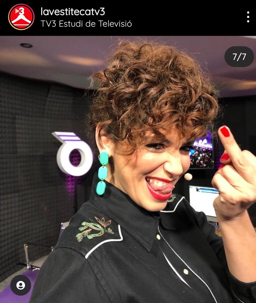 CarolCatalunya's tweet photo. La foto que voy a guardar para desearles muy buenos días a las toca ovarios de este fandom y otras!!! #CarolRovira #telodedico #alastocaovarios https://t.co/mVzh8ixCf0