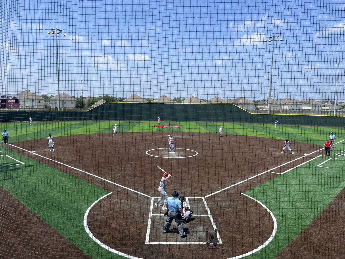 CyLakesSoftball's tweet image. Awesome day to host a BIG match up between Katy and Cy-Fair. Katy takes game 1, and Cy-Fair is looking to bounce back in game 2! #AreaRound #PlayoffSoftball🥎 #FirstClassFacilities