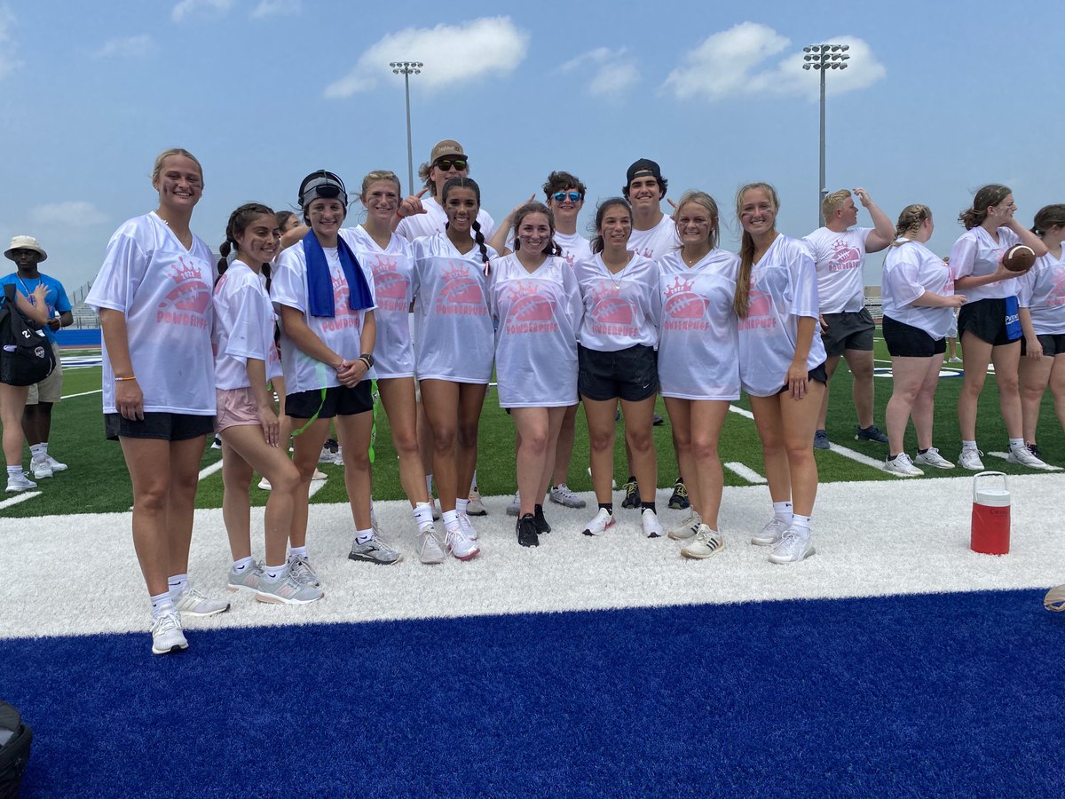 Class of 2022…back to back champions in Powder Puff! #sorrynotsorry #theyarescrappy #powderpuff