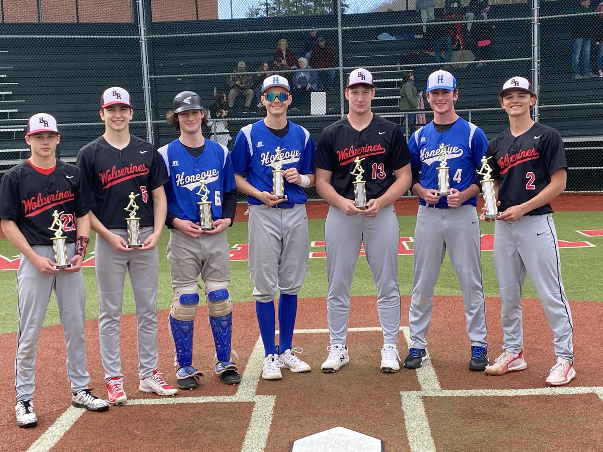 justin_thomas10's tweet photo. Featured here are the tournament all-stars from BR. From left (in the black jerseys): Trey Buchholz, Wyatt Karnuth, Camdyn MacDonell, and MVP Landon Danaher. Congrats boys! https://t.co/OCBm4SOeHI