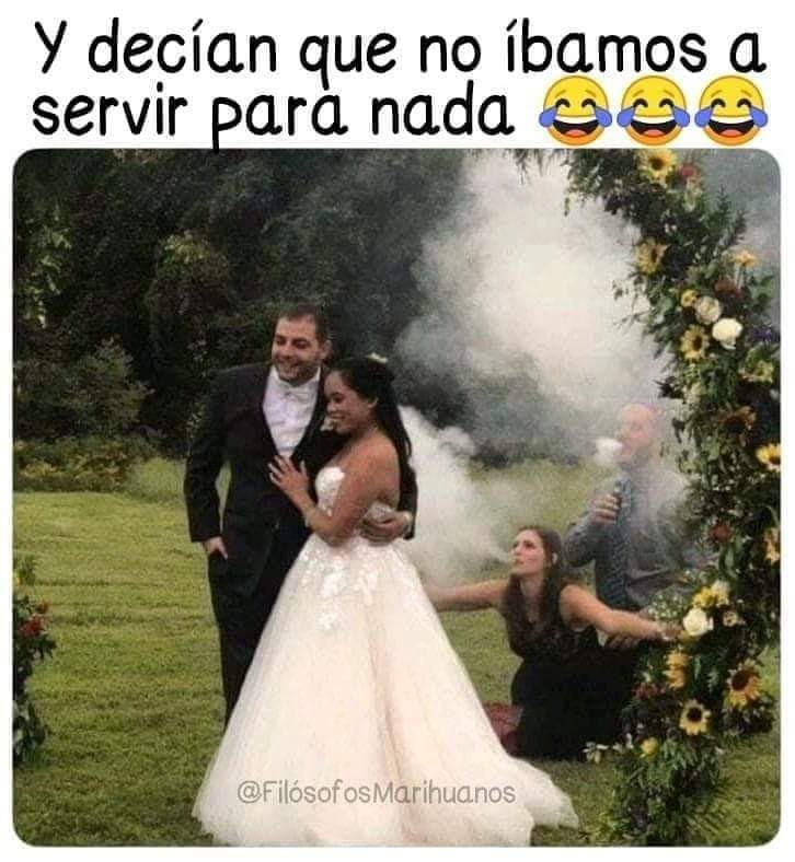 OUTLETweed's tweet photo. Siempre útil nunca inútil 
🤣🤣🤣🤣🤣💯💯💯💯
https://t.co/iWeEgKFqzd https://t.co/RAhBHZwmkq