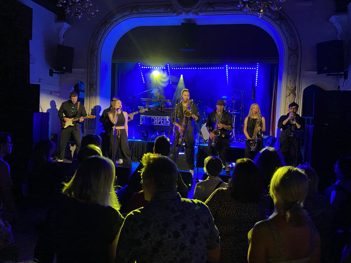 I Am In Print (@iaminprint) on Twitter photo A fun (and let us tell you very well-needed) night off jigging to the supreme talent of <a href="/CutCapers/">Cut Capers</a> in #Malmesbury. Plenty of original #songwriting and VERY tightly knit craftmanship - much like a well-edited novel. Stunning! A fun (and let us tell you very well-needed) night off jigging to the supreme talent of <a href="/CutCapers/">Cut Capers</a> in #Malmesbury. Plenty of original #songwriting and VERY tightly knit craftmanship - much like a well-edited novel. Stunning!