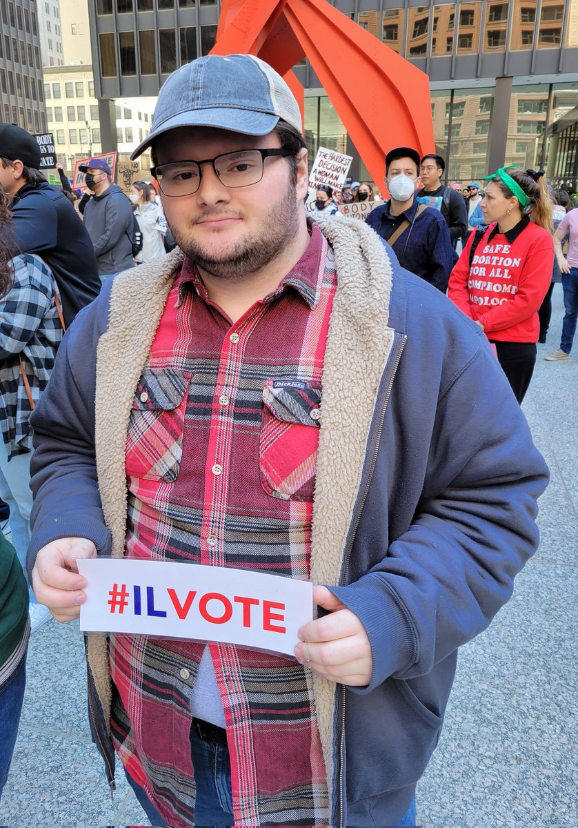nwvchicago's tweet photo. We registered 16 new voters today at the abortion rights rally in Federal Plaza.
#BansOffOurBodies
#MyBodyMyChoice
#ILVOTE https://t.co/2TBYKOFZff