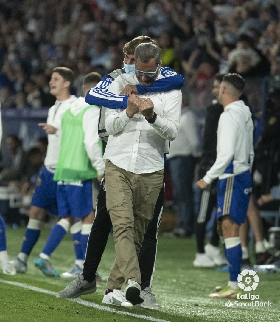 SDP_1922's tweet photo. Luchando juntos cualquier cosa es posible...
¡Felices sueños blanquiazules!💤🛌⚪️🔵
#PonferradinaBurgos
#Adelanteyarriba
#100AñosDeportiva https://t.co/tm2YtIi4w4