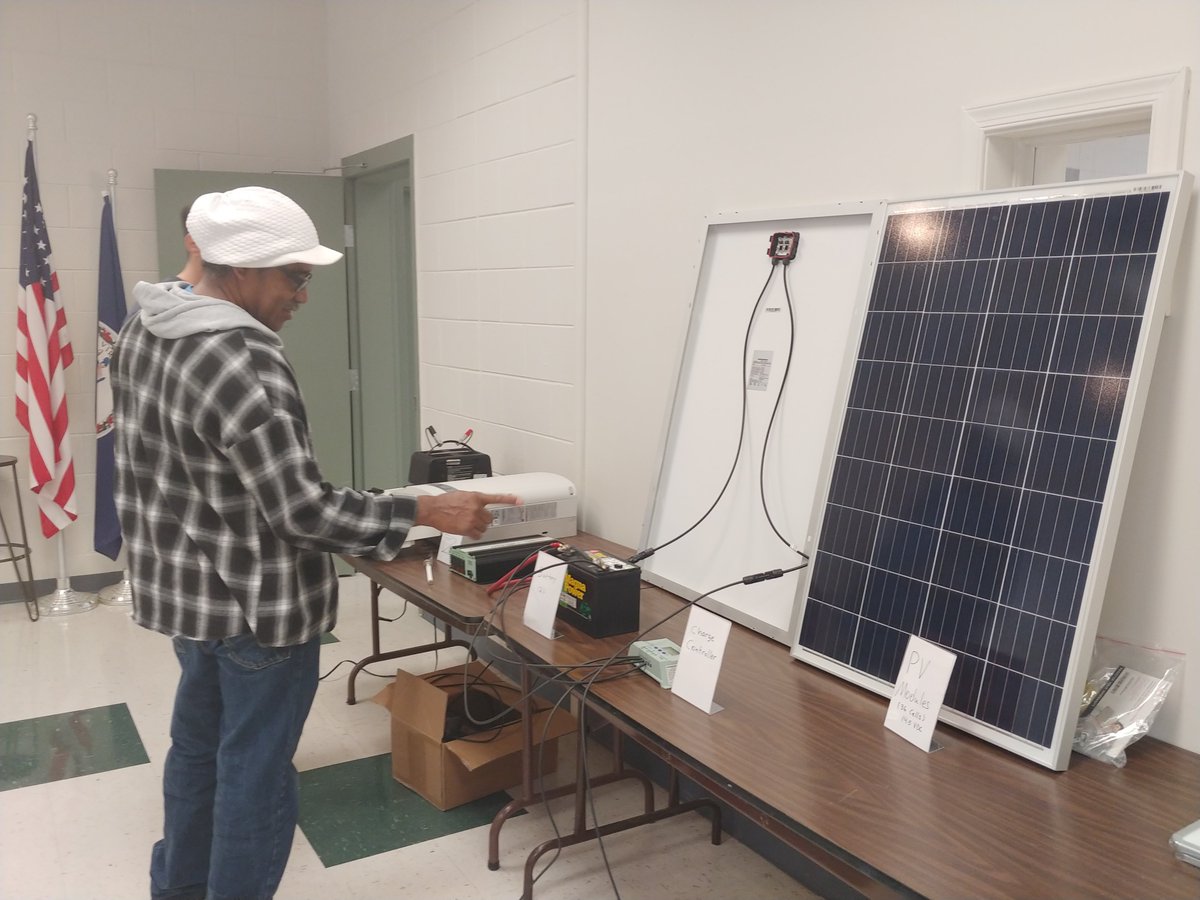 geoyapti's tweet photo. Basic...but essential.
#EconomicJustice
#EnergyJustice
#SolarJustice
#ClimateJusticeNow https://t.co/JJ6dHQCCRk