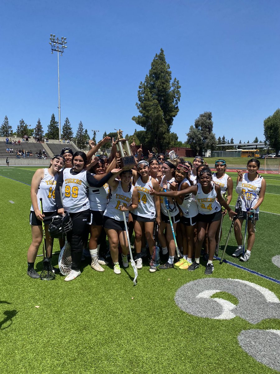 nina (@neesus_) on Twitter photo 